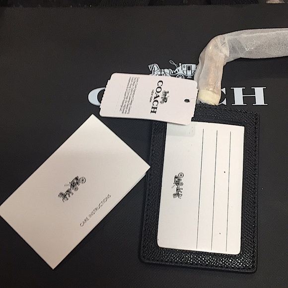 (UNISEX) COACH - ID LANYARD BLACK LEATHER (NWT) - Picture 5 of 15